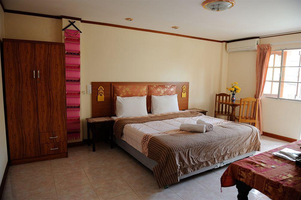 The Britannia Hotel เชียงใหม่ ภายนอก รูปภาพ