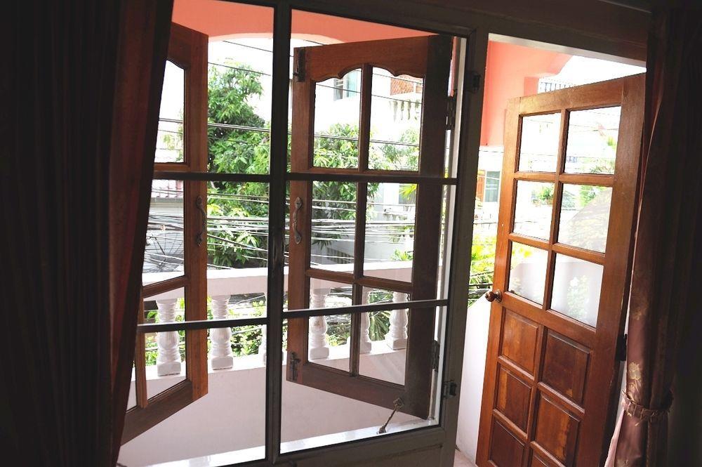 The Britannia Hotel เชียงใหม่ ภายนอก รูปภาพ