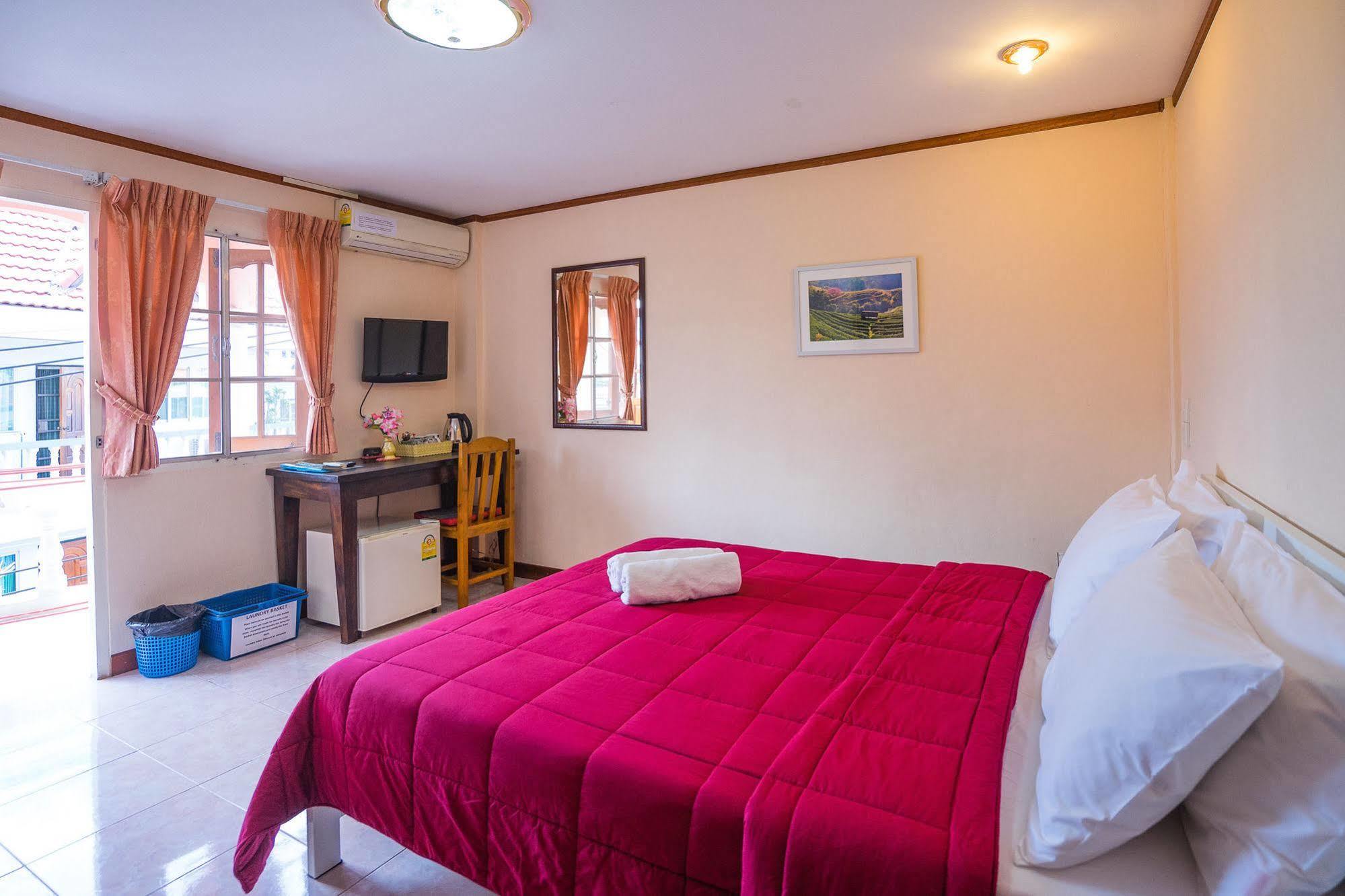 The Britannia Hotel เชียงใหม่ ภายนอก รูปภาพ
